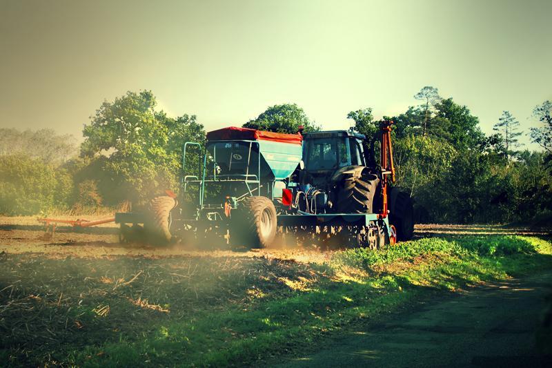 Farm Tractor Fun Game